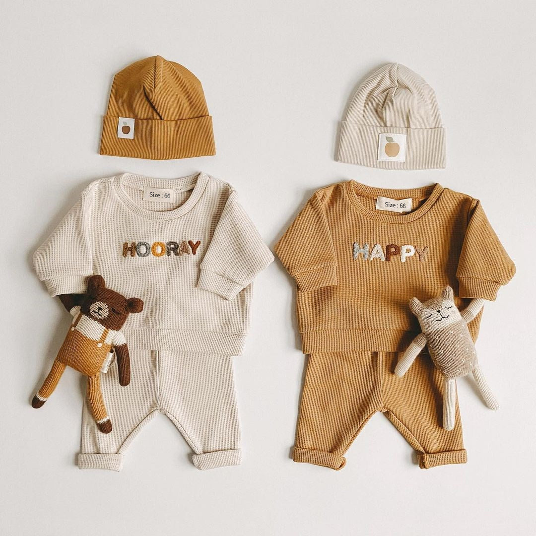 HAPPY HOORAY BABY MATCHING SET