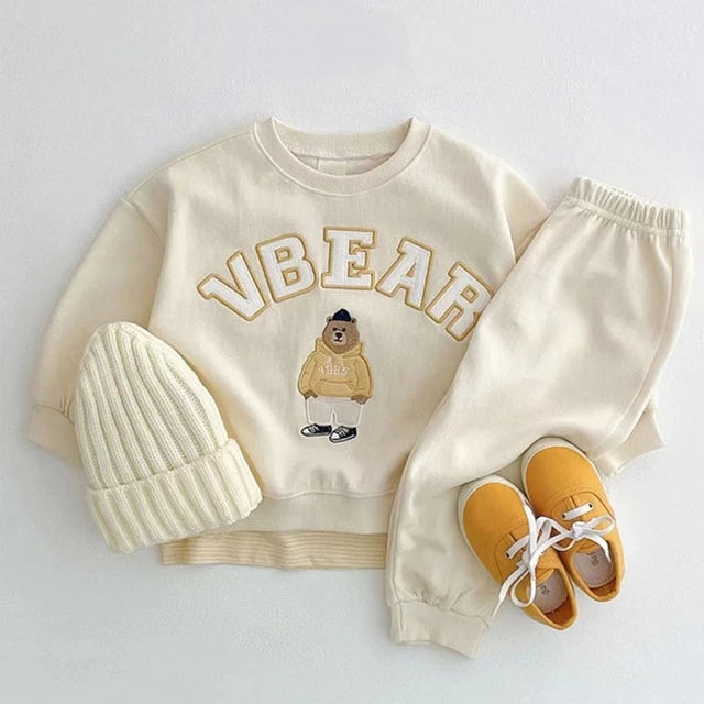 V-BEAR SWEATSHIRT &amp; JOGGER LONG SET